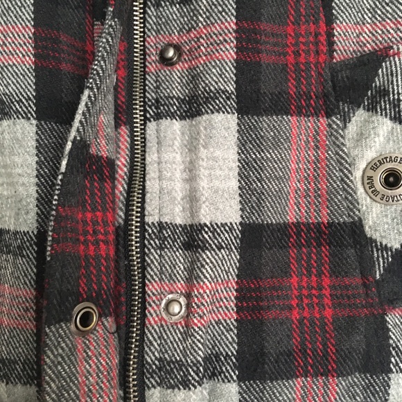 Urban Heritage medium limited edition vest - Picture 4 of 14